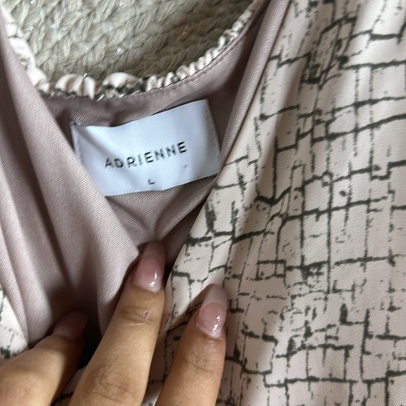 Tan adrienne tank top - Picture 4 of 5